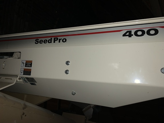 2012 Unverferth Seed Pro 400 Tender