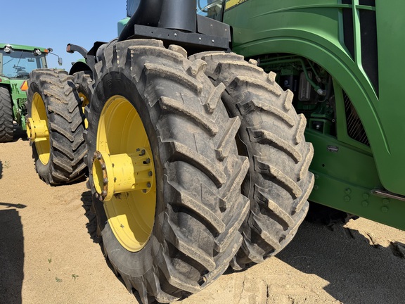 2013 John Deere 9560R Tractor 4WD