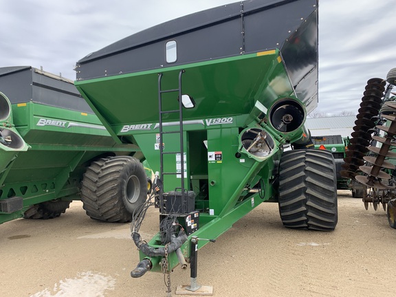 2018 Brent V1300 Grain Cart