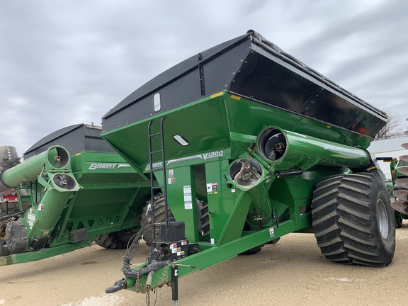 2018 Brent V1300 Grain Cart