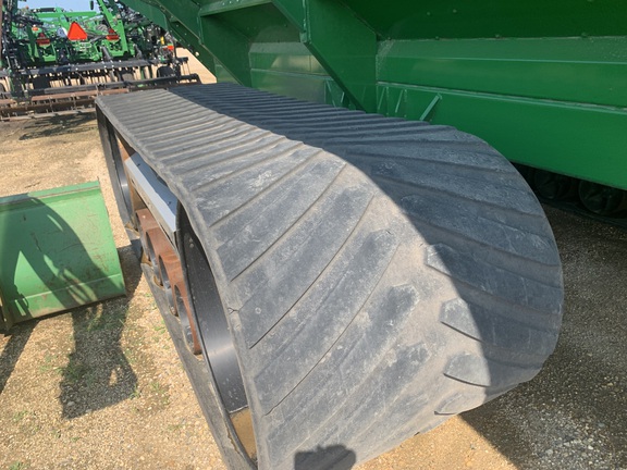 2017 Brent 2096 Grain Cart