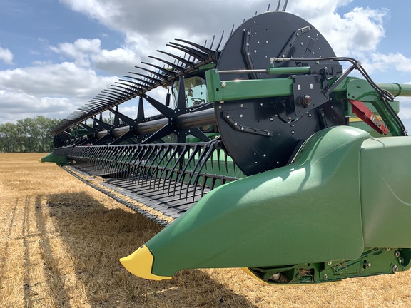 2018 John Deere 640FD Header Combine