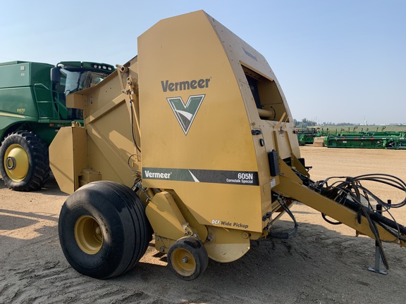 2022 Vermeer 605N Cornstalk Baler/Round