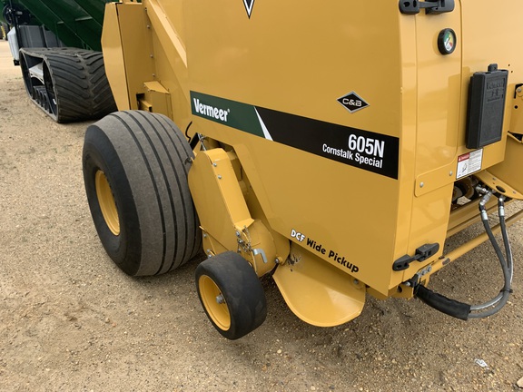 2022 Vermeer 605N Cornstalk Baler/Round