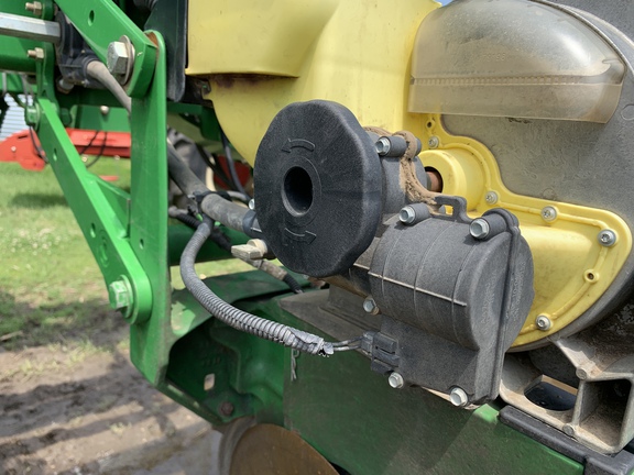 2009 John Deere DB60 Planter