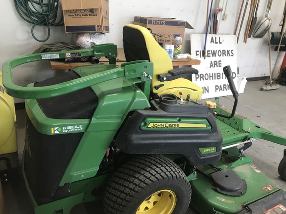 2022 John Deere Z997R Mower/Zero Turn