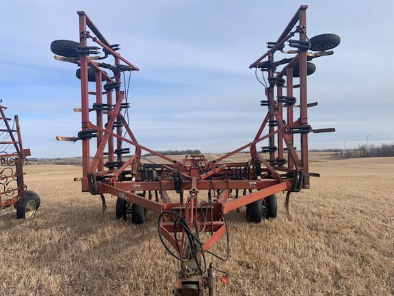 Case IH 5600 Chisel Plow