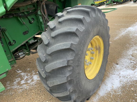 2014 John Deere S690 Combine