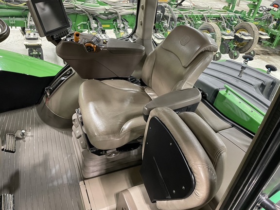 2018 John Deere 9570RX Tractor Rubber Track