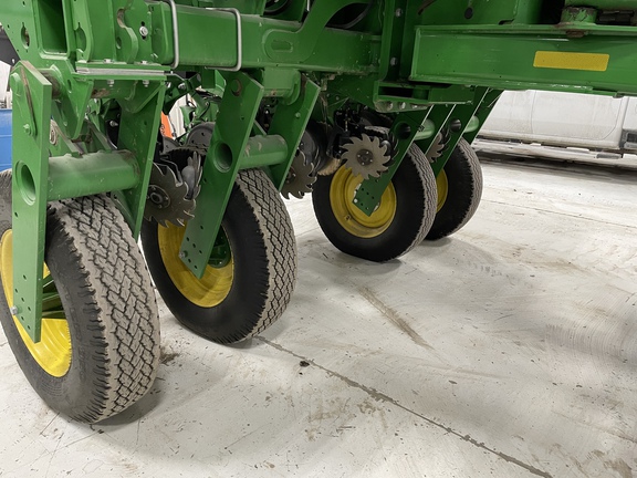 2018 John Deere 1775NT Planter