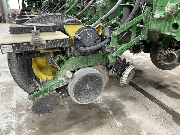 2009 John Deere 1770NT CCS Planter