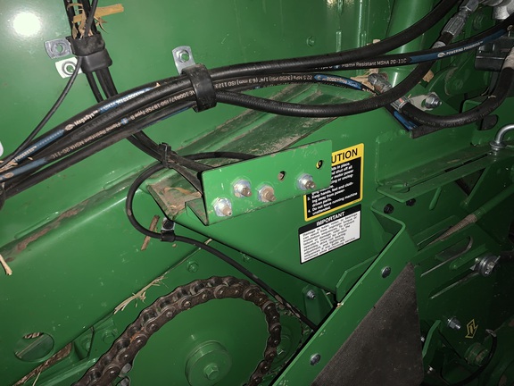 2022 John Deere 560M Baler/Round