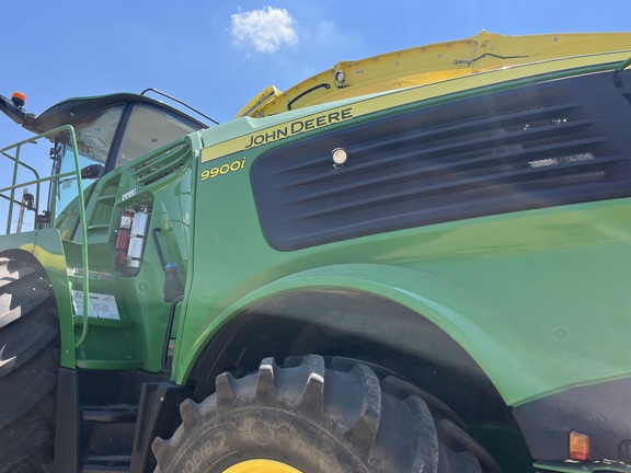 2021 John Deere 9900 Forage Harvester