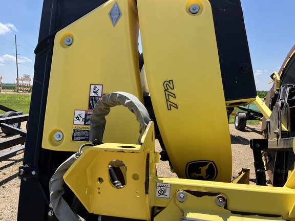 2020 John Deere 772 Header Forage