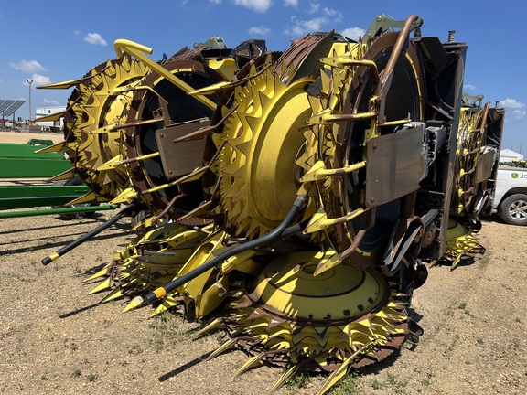 2020 John Deere 772 Header Forage