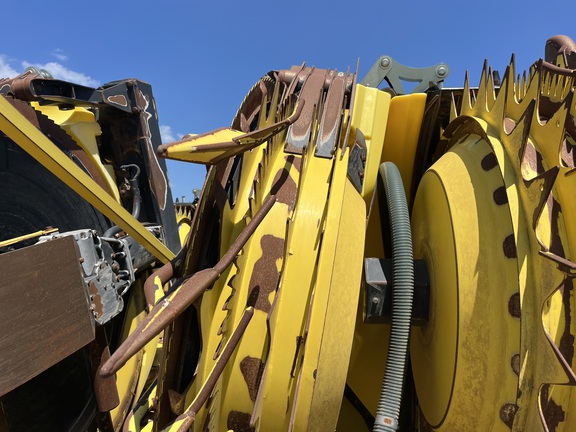 2020 John Deere 772 Header Forage