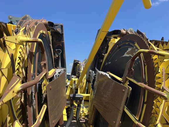2020 John Deere 772 Header Forage