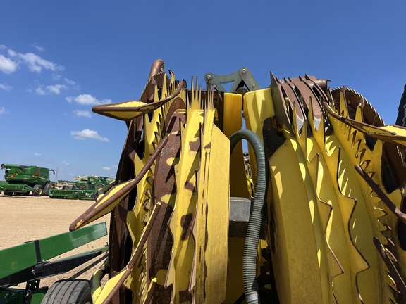 2020 John Deere 772 Header Forage