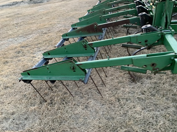1997 John Deere 980 Field Cultivator