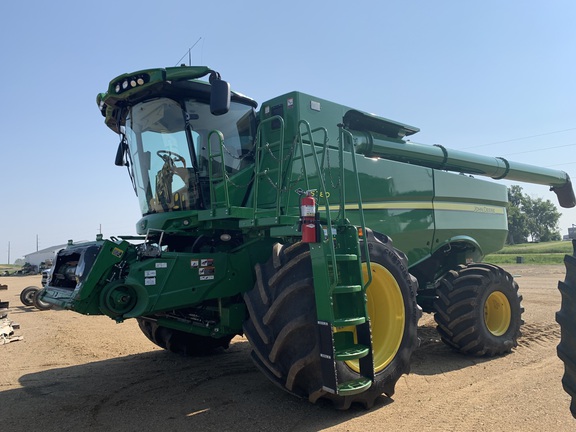 2021 John Deere S780 Combine