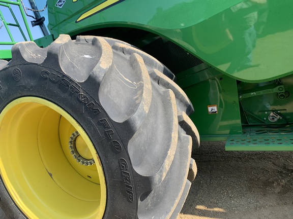 2021 John Deere S780 Combine