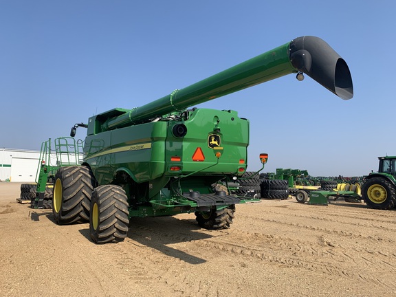 2021 John Deere S780 Combine