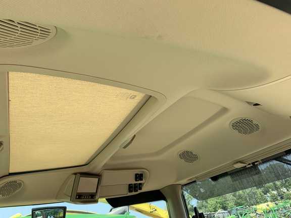 2024 John Deere 6R 215 Tractor