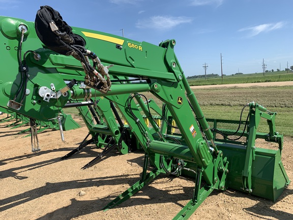 2023 John Deere 680R Loader