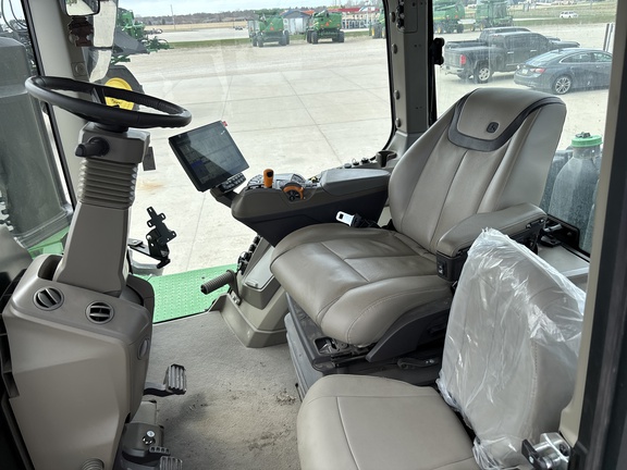 2024 John Deere 9R 590 Tractor 4WD