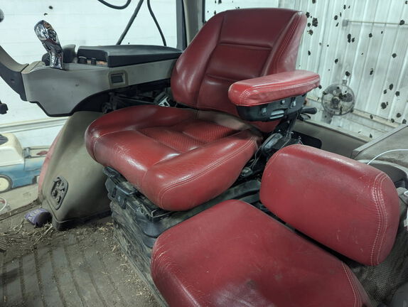 2010 Case IH Magnum 210 Tractor