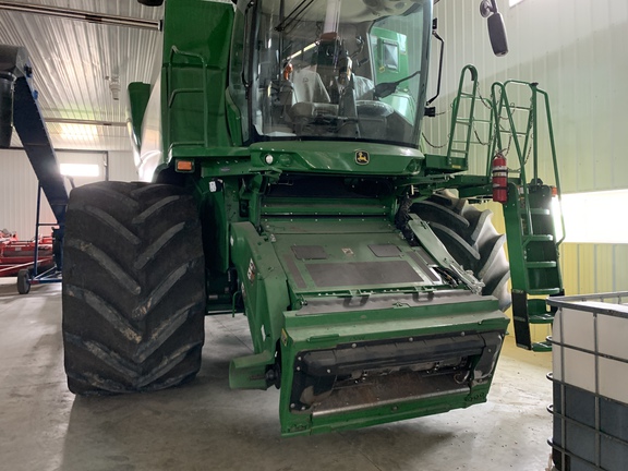 2023 John Deere S780 Combine