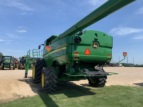 2023 John Deere S780 Combine