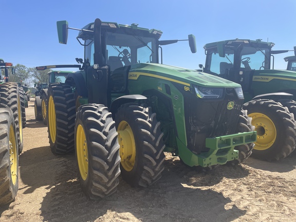 2022 John Deere 8R 340 Tractor