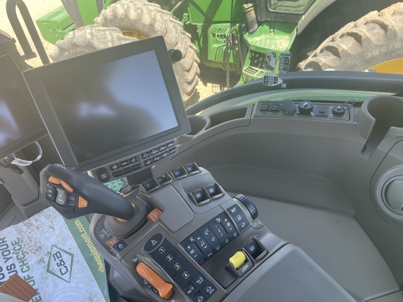 2022 John Deere 8R 340 Tractor