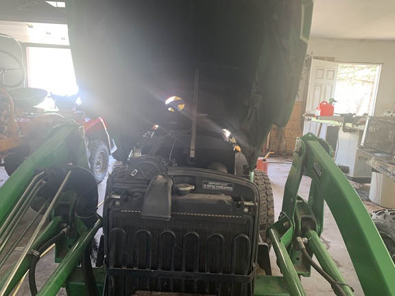 2015 John Deere 2025R Tractor Compact