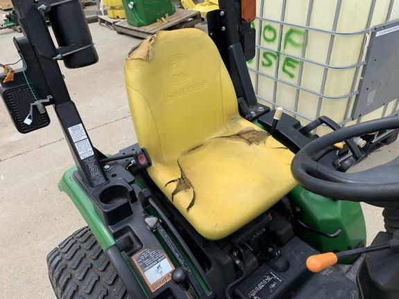 2015 John Deere 2025R Tractor Compact