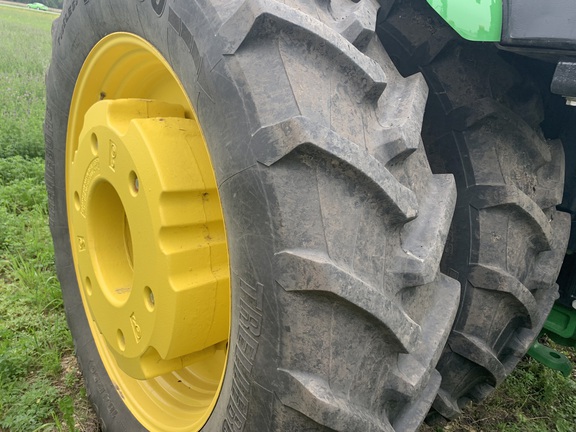 2023 John Deere 9R 440 Tractor 4WD