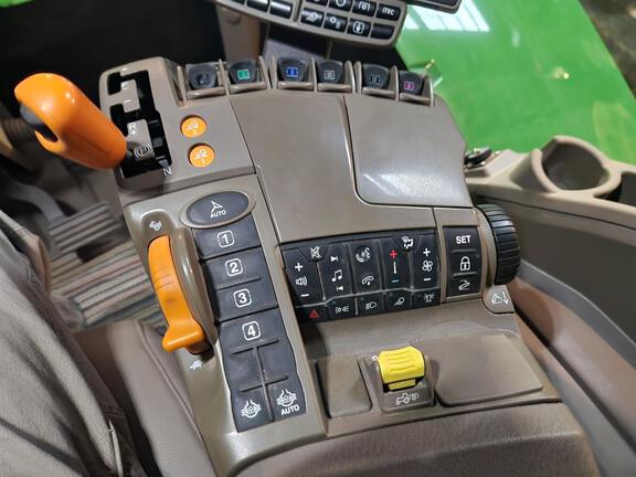 2022 John Deere 9RX 640 Tractor Rubber Track