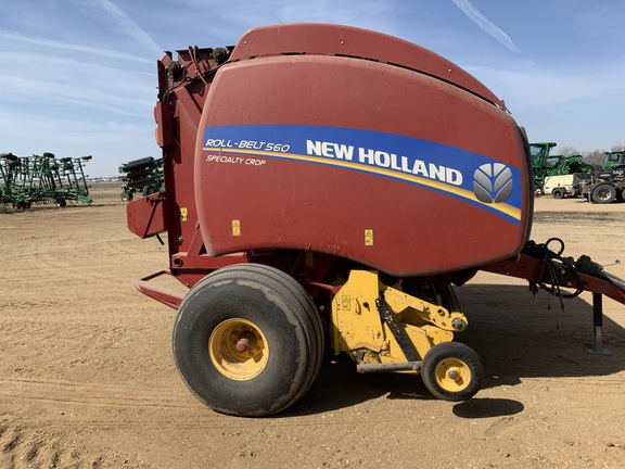 2014 New Holland Rollbelt 560 Baler/Round