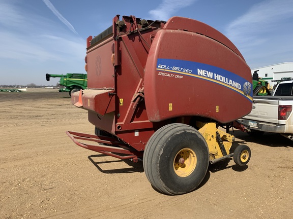 2014 New Holland Rollbelt 560 Baler/Round