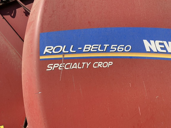 2014 New Holland Rollbelt 560 Baler/Round