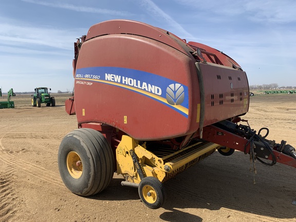 2014 New Holland Rollbelt 560 Baler/Round