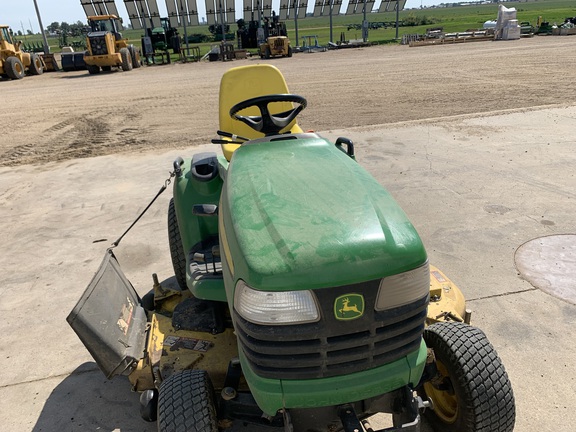 2010 John Deere X724 Garden Tractor