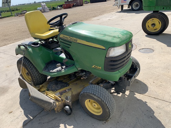 2010 John Deere X724 Garden Tractor