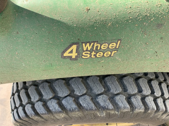 2010 John Deere X724 Garden Tractor