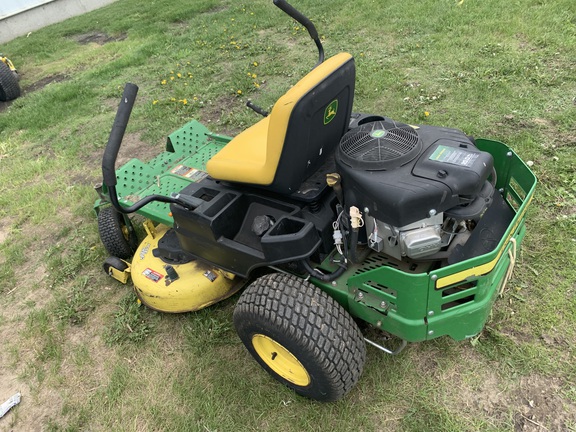 2016 John Deere Z335E Mower/Zero Turn
