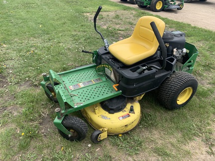 2016 John Deere Z335E Mower/Zero Turn