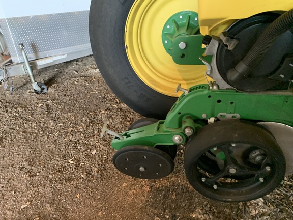 2023 John Deere 1775NT Planter