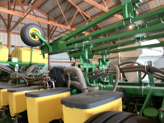 2023 John Deere 1775NT Planter