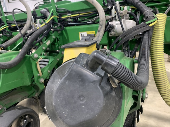 2022 John Deere DB60 Planter